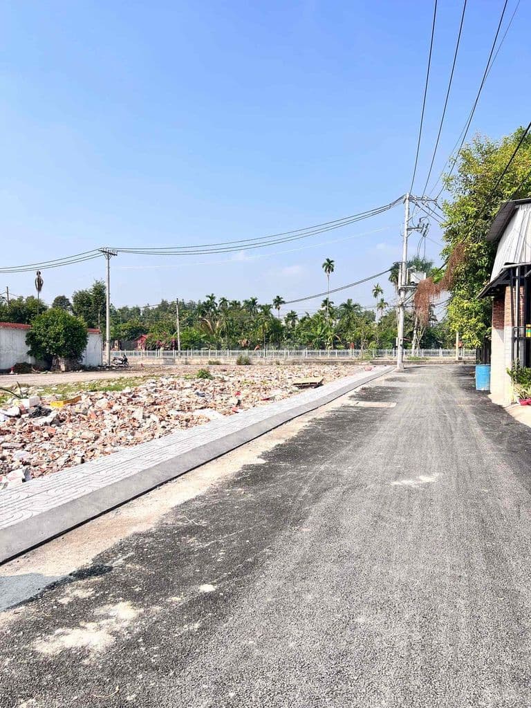 ĐẤT MẶT TIỀN KINH DOANH