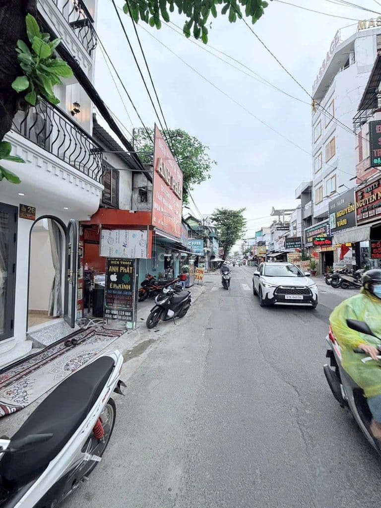 NHÀ TÂN PHÚ - 1 TRỆT 2 LẦU - 2PN 3WC - 3 TỶ 500TR TL - Ảnh 2