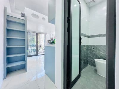Cho thuê căn hộ 22 Lương Khánh Thiện, full đồ, có pet, thang máy