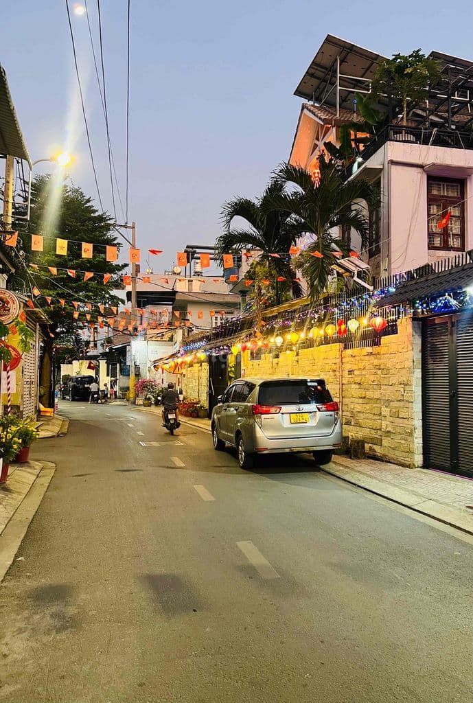 Mặt Tiền TTH 09 D.tích 4x12 Nhà Đúc 3 Tấm