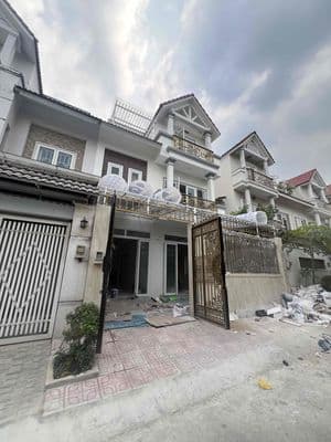 Biệt thự Quang Trung gần Cityland (15x16m) 1 trệt 2 lầu