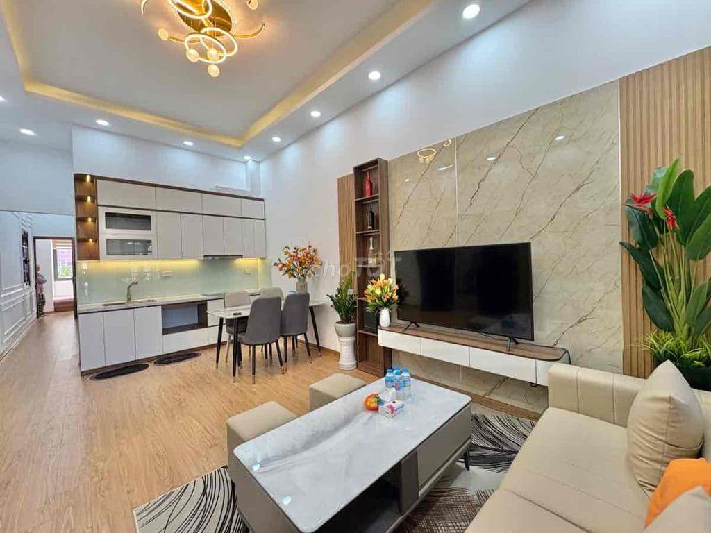 Chính chủ cần bán căn hộ TT Nguyễn Chí Thanh 115 m, lo góc 3 thoáng