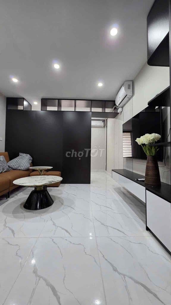 TT Đại La 2 thoáng, 70m2, 2PN KK, full nội thất, sổ chính chủ
