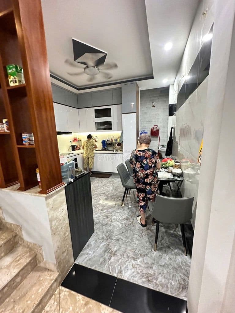 Nhà đẹp giá rẻ TÂN SƠN NHÌ P.Tân Sơn Nhì Q.TP Giá 1,620Tr(TL) 3.25x14m - Ảnh 2