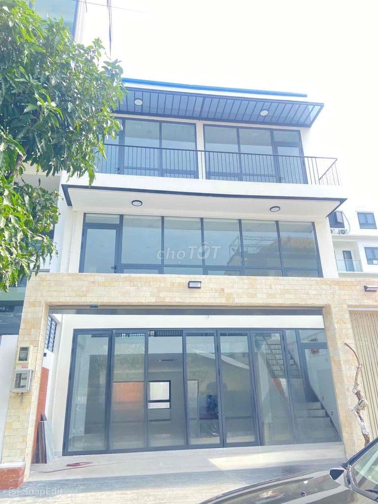 Nhà MT Trần Quý Kiên, Q2 – 1 trệt 2 lầu, sàn trống 480m²