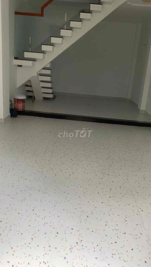 nhà 1 xẹt ngắn Thông. đường lớn 2 xe hơi né nhau có vỉ hè. 4 tầng. - Ảnh 2