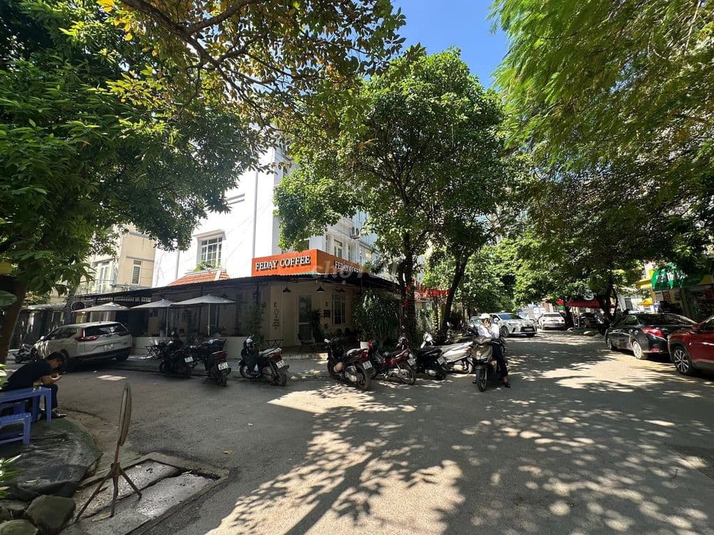 BÁN GẤP BIỆT THƯ LÔ GÓC KĐT MỄ TRÌ THƯỢNG 121M2 X 4 TẦNG MT22M 45 TỶ. - Ảnh 2