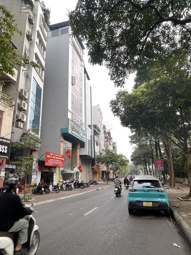 Mặt phố Thượng Đình,Thanh Xuân, dt 216m,mặt tiền khủng 6.8m,giá 83 tỷ,
