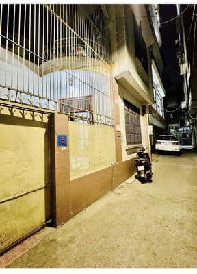 Cho thuê nhà nguyên căn. Trần Quang Diệu. Đống Đa. HN. 60m x 4 tầng 25