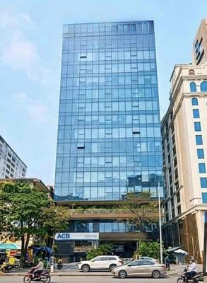 CHO THUÊ TÒA NHÀ MẶT TIỀN ĐƯỜNG NGUYỄN THỊ MINH KHAI QUẬN 3