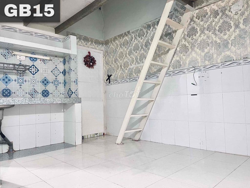 PHÒNG TRỌ GÁC LỬNG, CÓ BAN CÔNG GIÁ TỐT KHU Q7, NHÀ BÈ - Ảnh 3