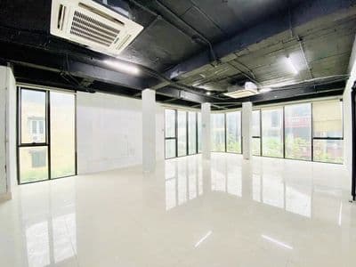 Cho thuê văn phòng Nguyên Hồng 100m2 chỉ 13tr vuông đét mặt tiền 12m