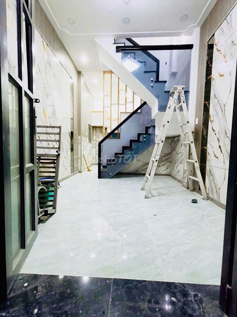 Nhà căn góc 2 mặt hẻm đg HT07 gần BX Lê Văn Khương 1T1L giá 1 ty1 95TL