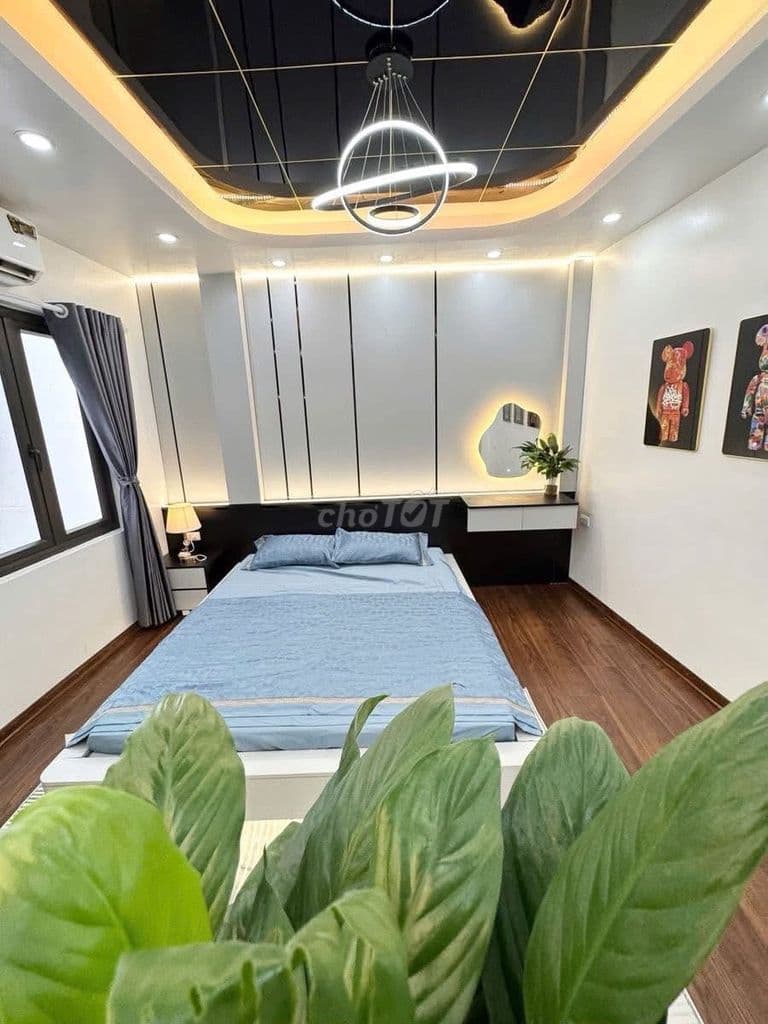 RẺ NHẤT ĐỐNG ĐA ! 10M ra mặt phố ô tô tránh, 5 tầng full nội thất