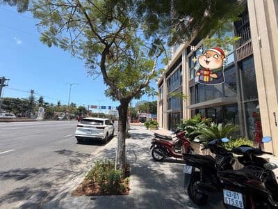 *** CĂN SHOPHOUSE HOÀN THIỆN CƠ BẢN MẶT TIỀN NGÔ QUYỀN SUN COSMO