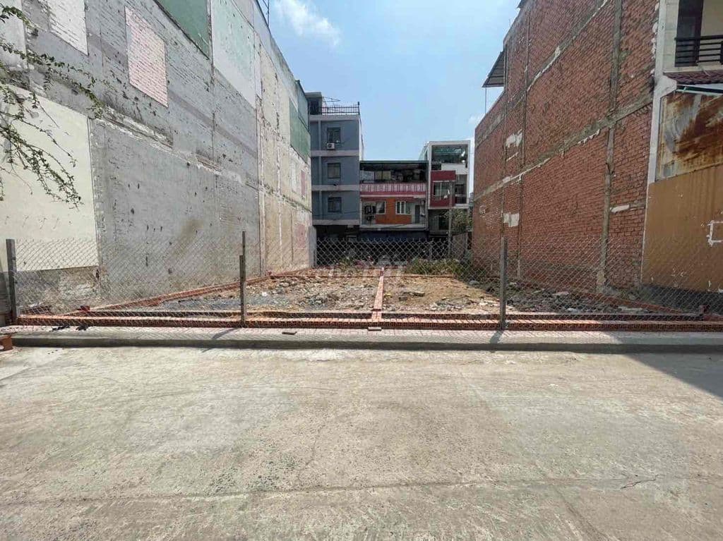 Đất thổ cư ngang 5 ngay chợ Hiệp Bình sổ hồng mới t3/2026