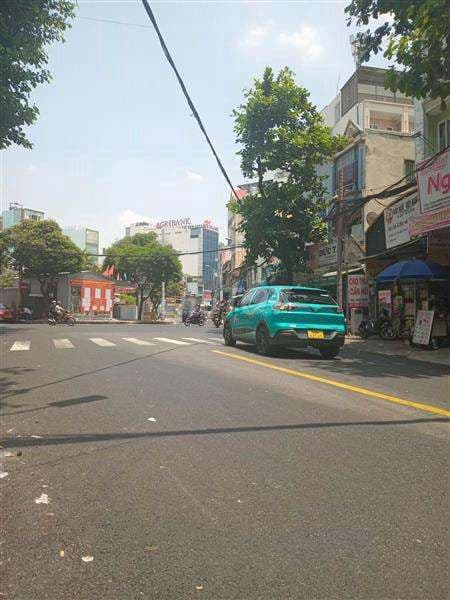 M.T.K.D ĐƯỜNG 20m CÓ LỀ KHU HOÀNG HOA THÁM - 6*25 - Ảnh 2