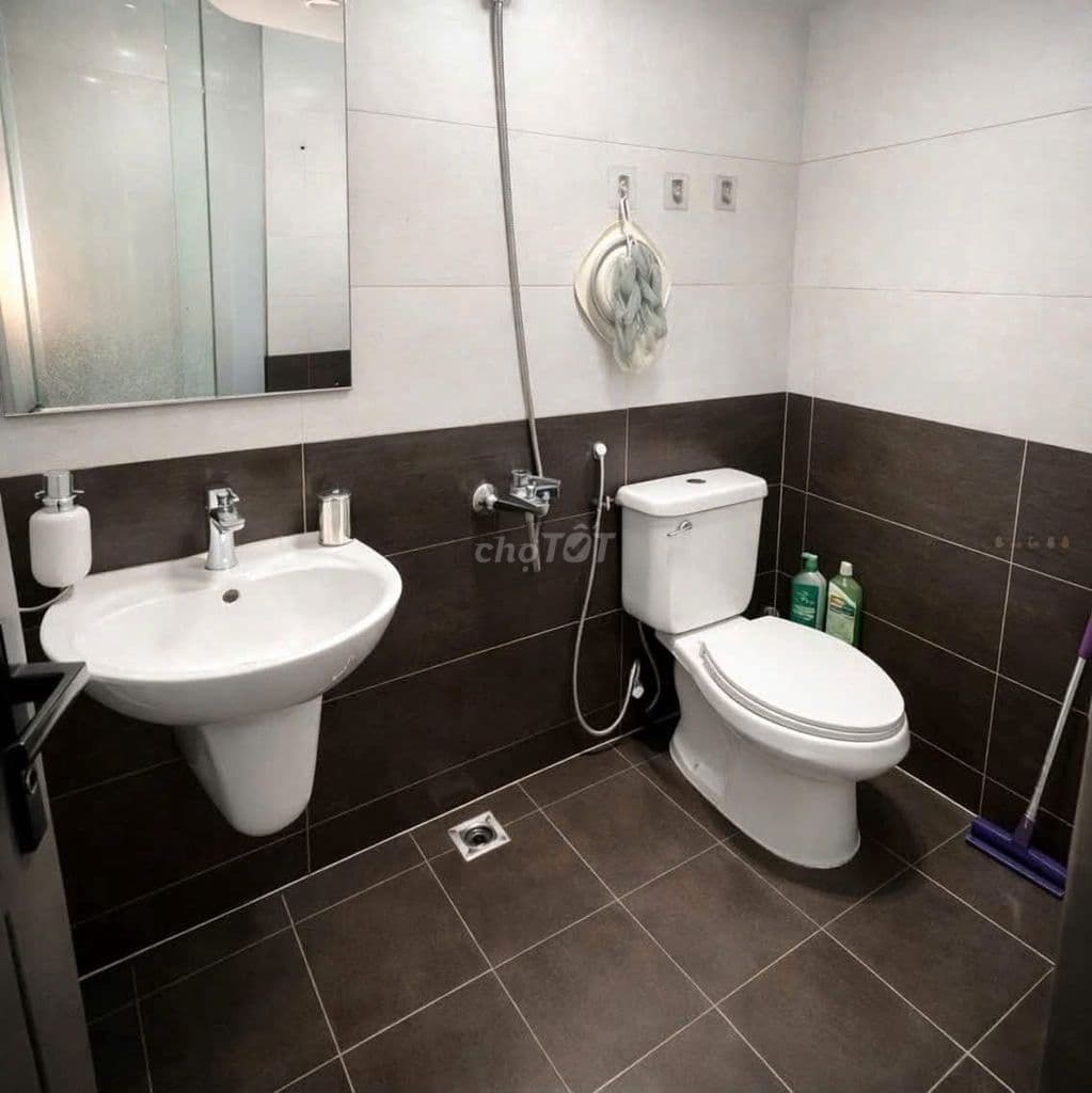 Bán căn góc Ruby3 Phúc Lợi. Giá 4.1 tỷ. Nhà đẹp, thoáng mát. S:70m2