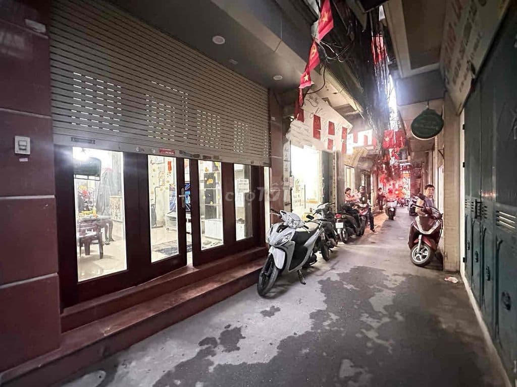 Tôi bán gấp nhà Phố Phùng Khoang,5m ra Ô tô tránh, vị trí cực đẹp, nhà