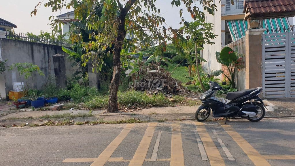 Đất thổ cư 10m*45m, mặt tiền nhựa 12m, gần chợ Xuân Thới Thượng - HMôn