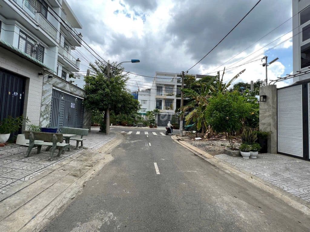 Cần bán đất QL50 gần bxQ8 giá RẺ - Ảnh 2