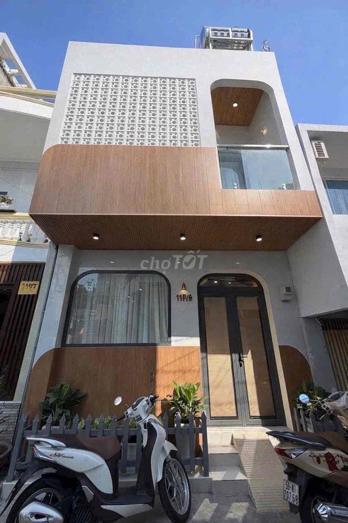 Nhà hẻm 6m đường Bùi Hữu Diện ngang gần 5m tặng full nt cao cấp 5ty6