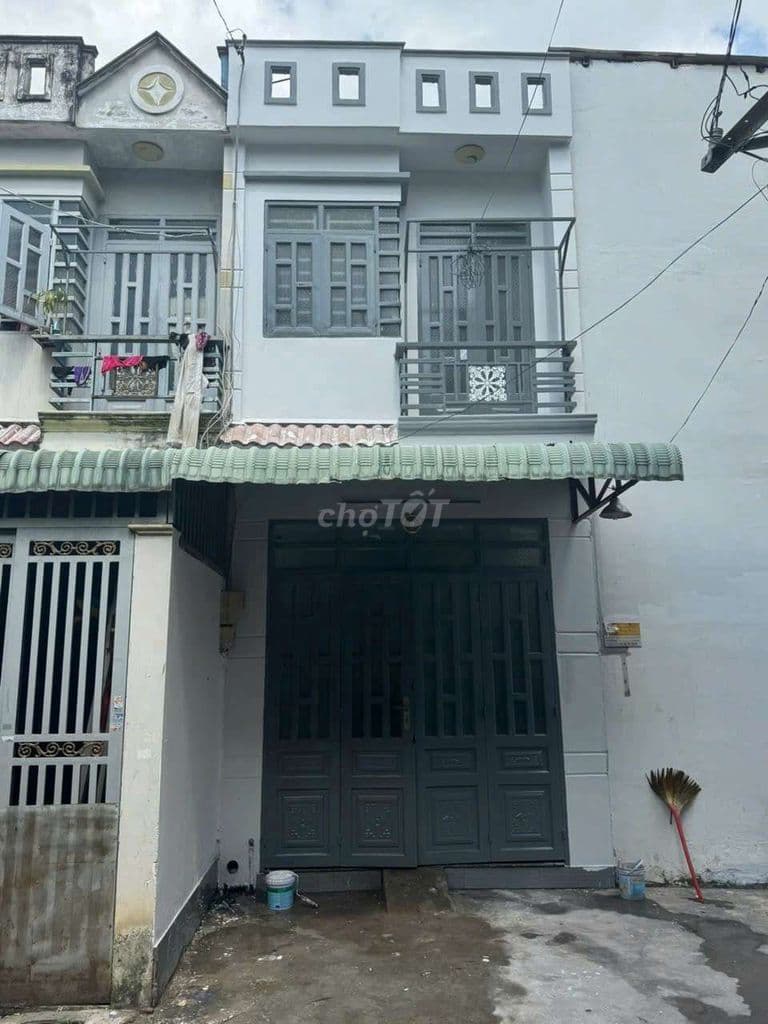 Chính chủ bán nhà 1 trệt 1 lầu 2pn, nhà nở hậu 4m, dài 9m. hẻm ôtô 7m