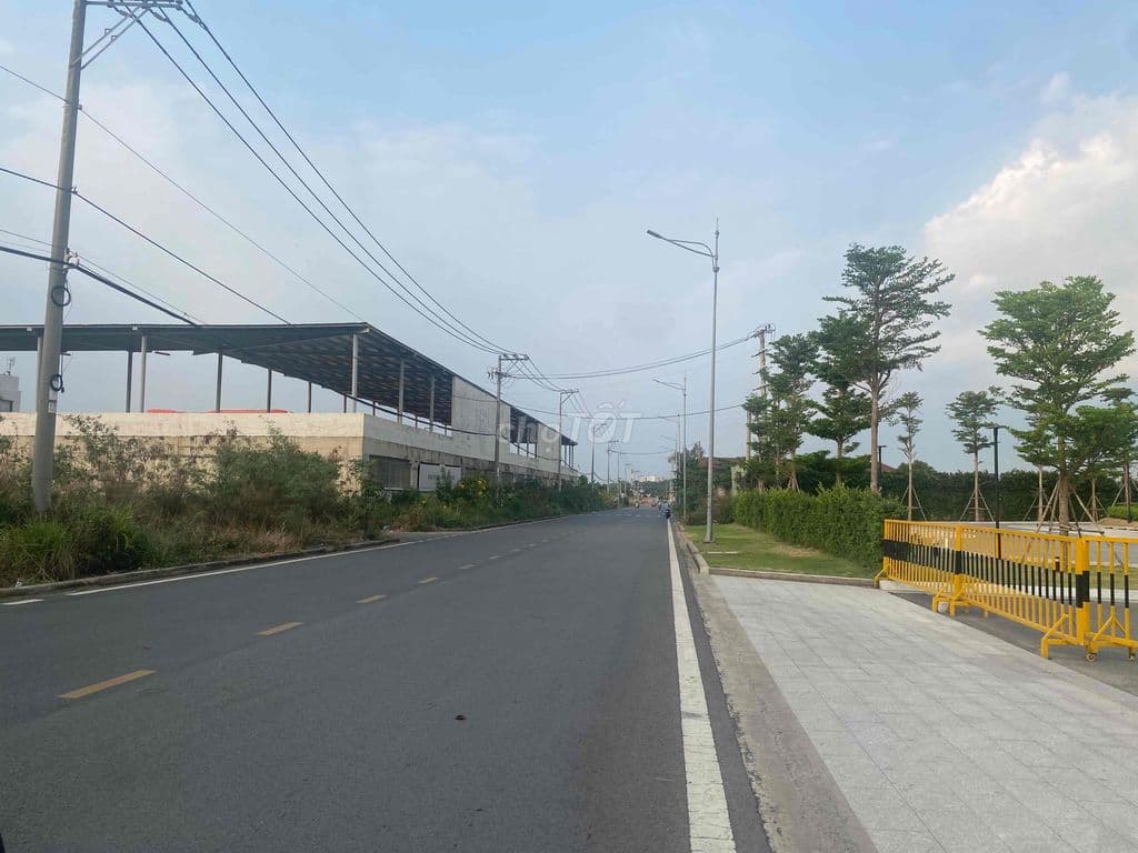 bán đất tặng dãy trọ - ngay bên bến xe miền đông mới - Ảnh 3