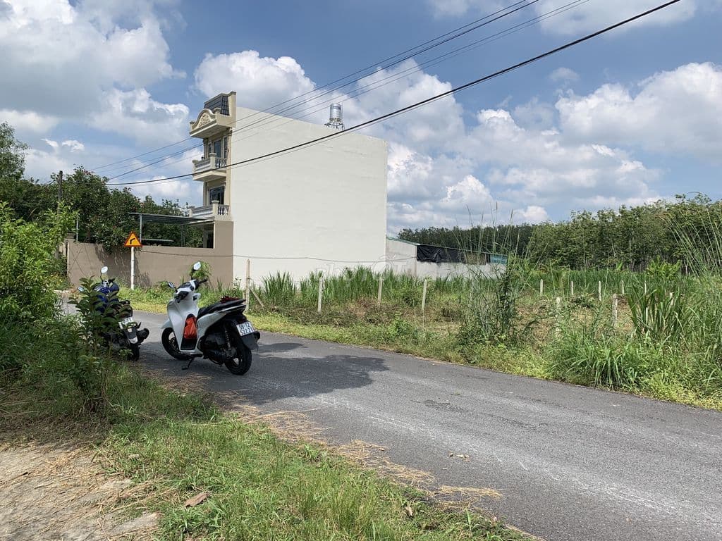 Bán lô đất 11m ngang mặt đường nhựa - Ảnh 2