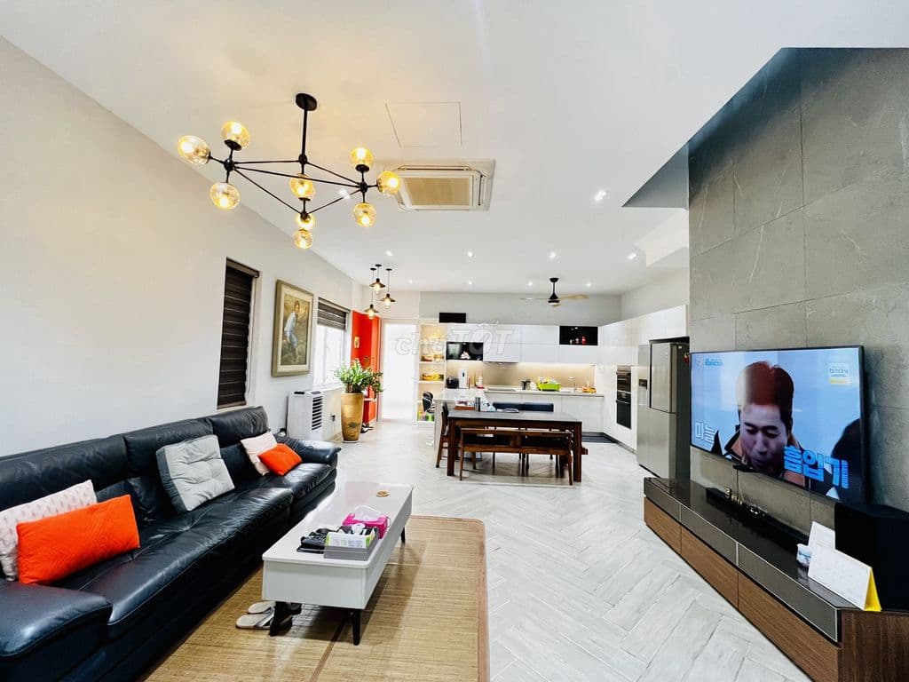 GIÁ TỐT BT MELOSA KHANG ĐIỀN -15.5TỶ - 8X18M 3 LẦU - CÓ NỘI THẤT ĐẸP - Ảnh 2