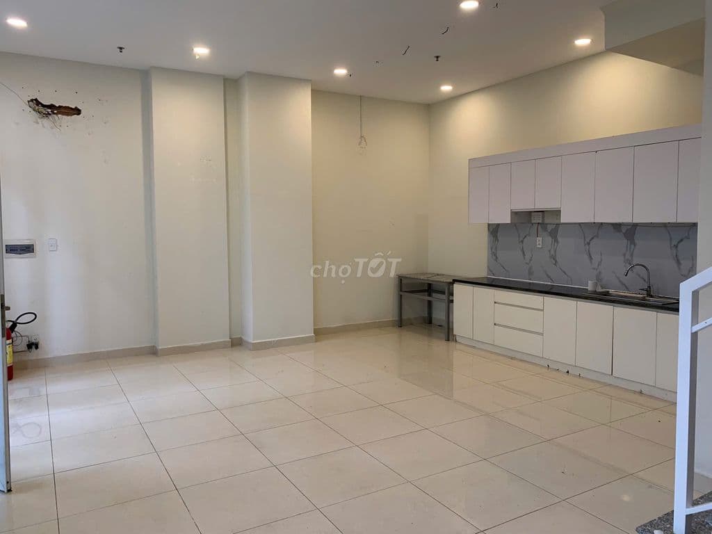 Bán căn shophouse có 2pn 2wc cc DreamHome Palace, vừa ở vừa kinh doanh