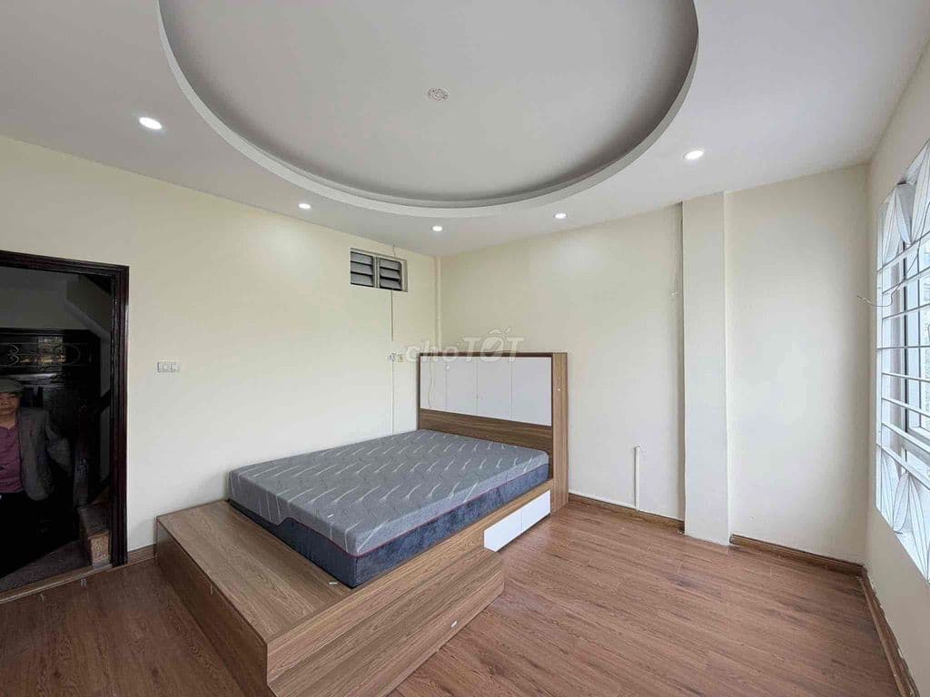 MẶT PHỐ TRẦN QUỐC HOÀN, CẦU GIẤY 45m , 31tỷ , KD , LÔ GÓC , VỈA HÈ - Ảnh 2