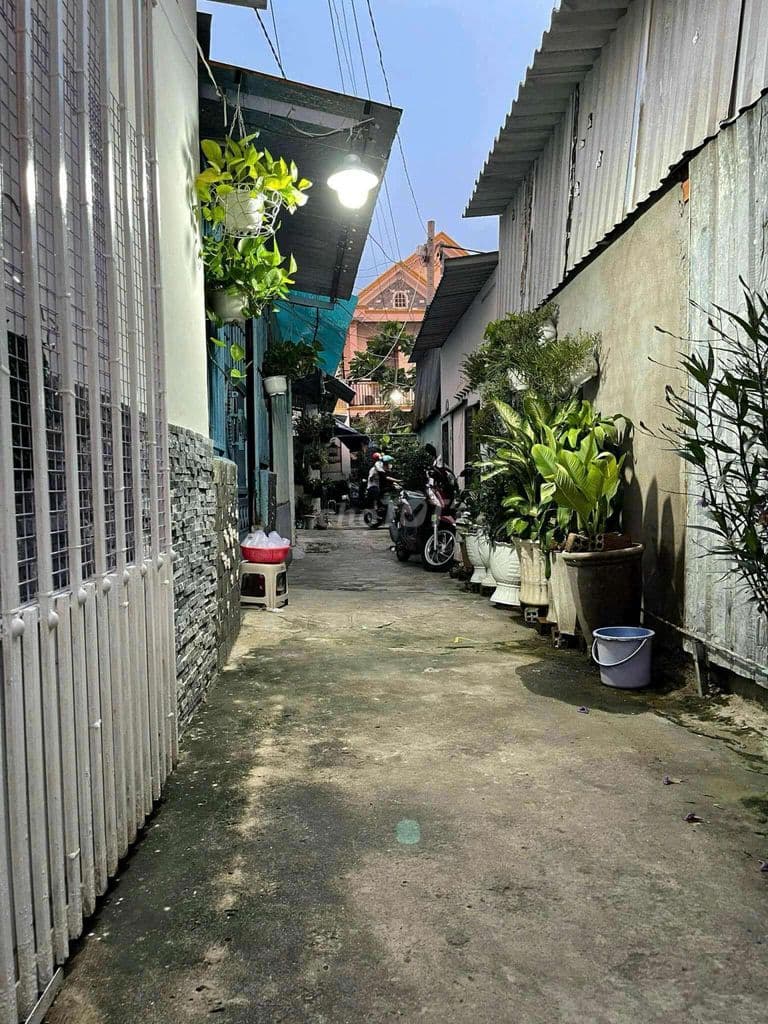 Bán nhà vi bằng tặng HĐ thuê lâu dài hoặc ở