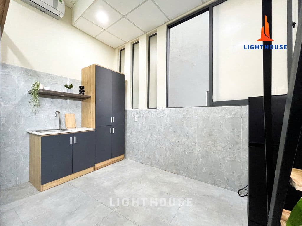 Chính chủ gác 3tr8-4tr5dương quảng hàm full nội th emart, Vlu iuh gần