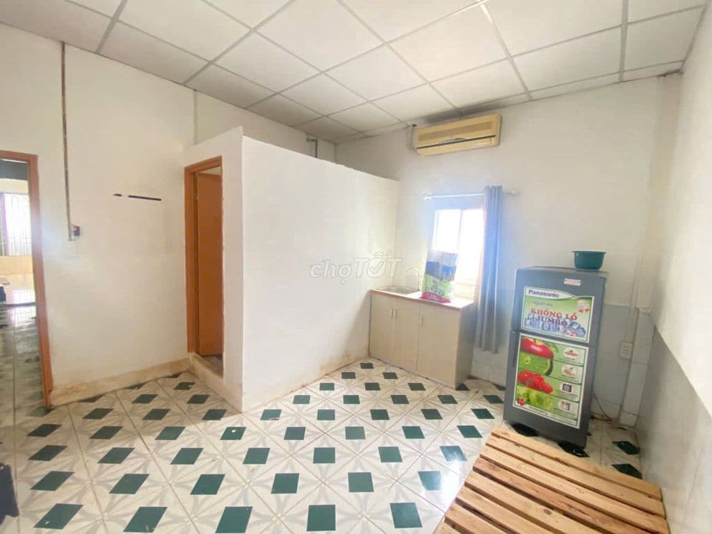 Cho thuê phòng có máy lạnh tủ lạnh nệm kệ bếp wc riêng giờ giấc tự do - Ảnh 3