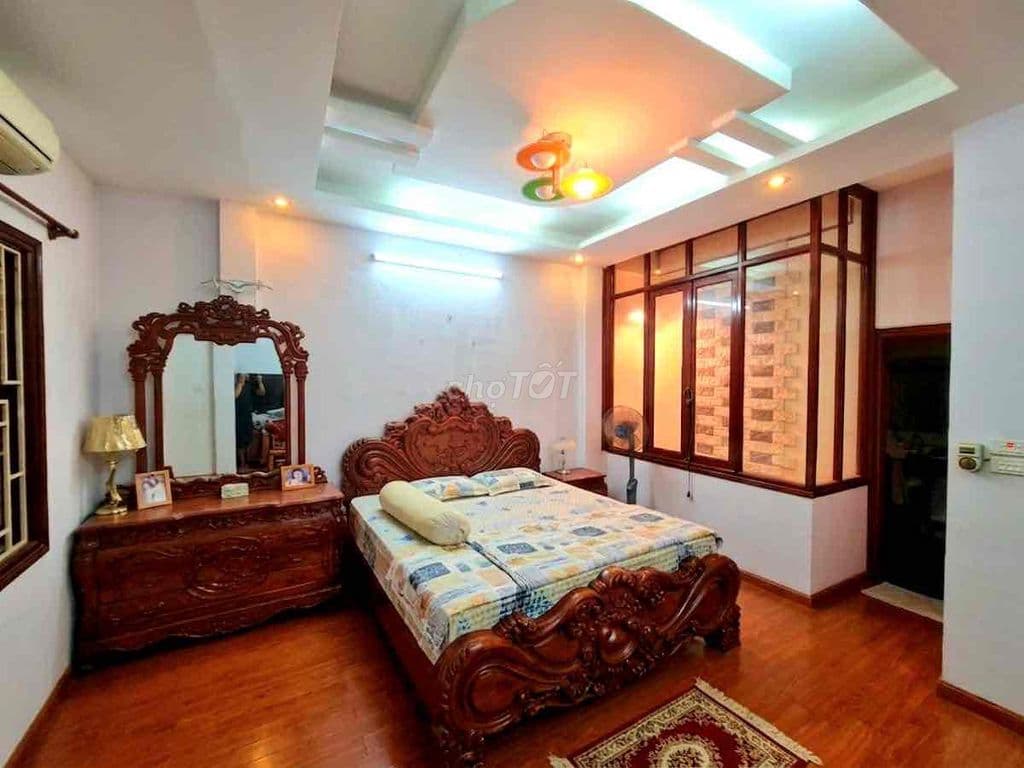 Nhà khu quân đội Nam Đồng tập thể tầng 2 phố Hồ đắc Di sổ đỏ 35/80 m2 - Ảnh 2