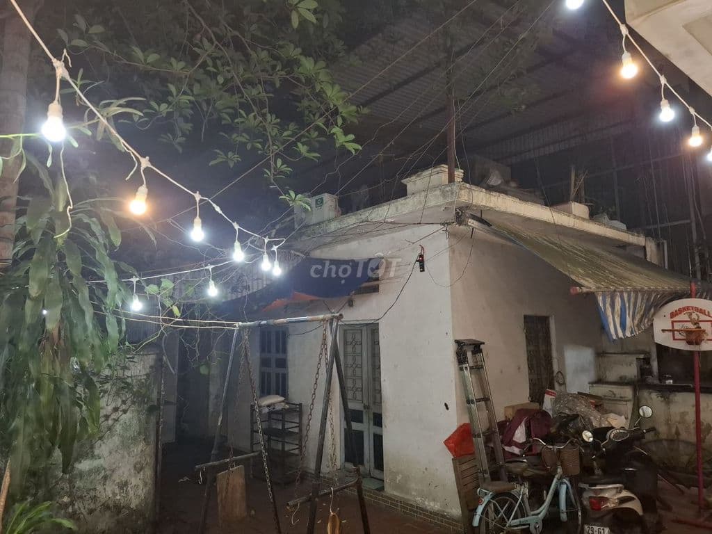 Cho thuê nhà phố Chính Kinh, Nhân Chính, Thanh Xuân, Hà Nội