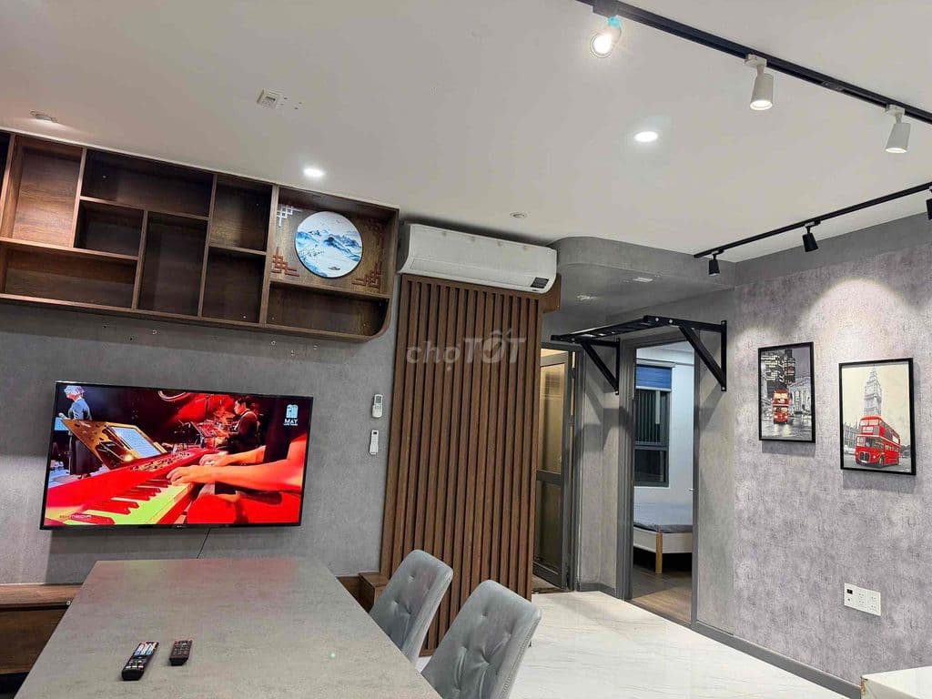 Căn hộ 2Pn 2WC đầy đủ nội thất The Gold View