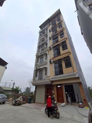 Căn hộ khép kín mới tinh, đủ đồ, thang máy, đối diện BX Yên Nghĩa