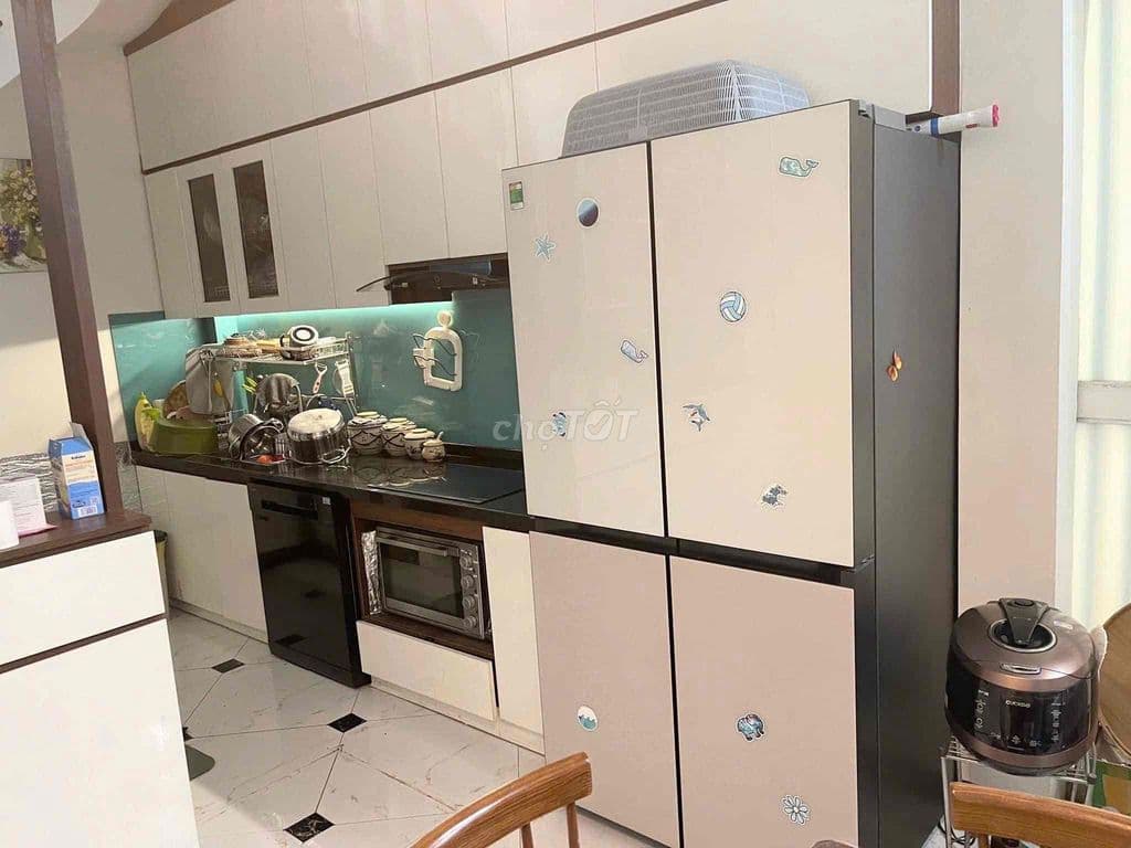 Cho thuê nhà nguyên căn giá rẻ vừa ở vừa kinh doanh tại phố Trạm - Ảnh 2