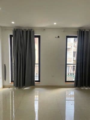 nhà nhà ngõ 8 vũ thạnh 55m x5T ô tô đỗ cửa