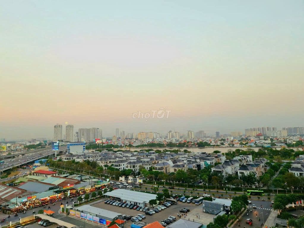 Bán nhanh 2 PN Vinhomes Central park view trực diện sông, nội thất xịn - Ảnh 2