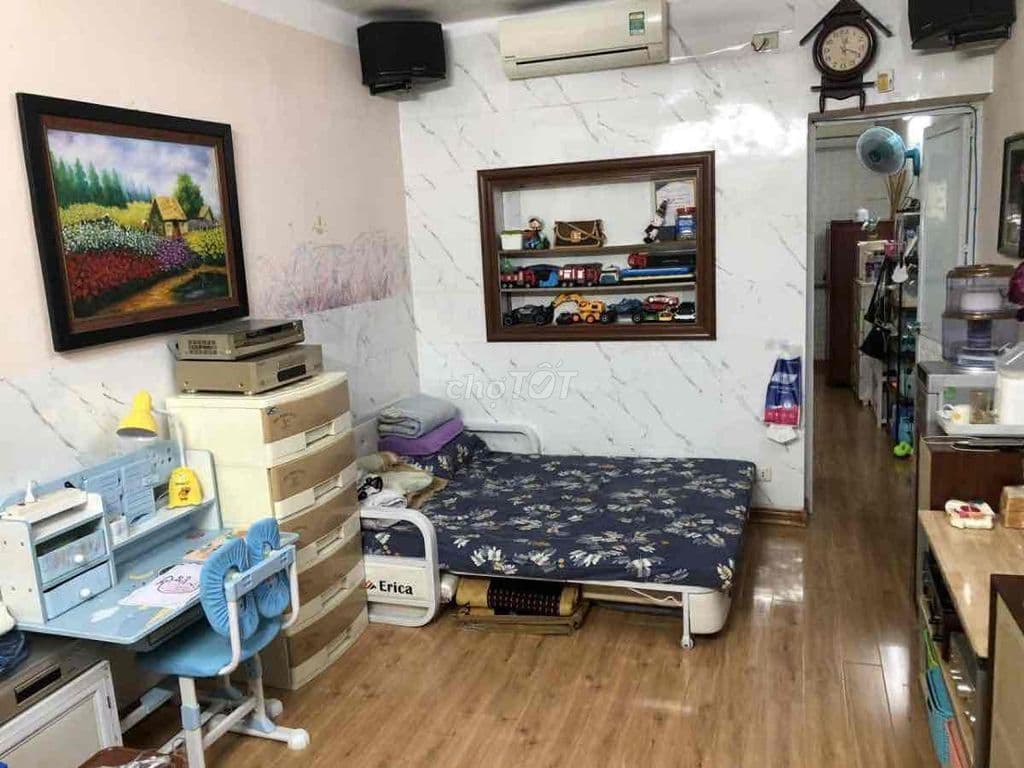 HIẾM! TT THÁI THỊNH - GẦN PHỐ - NGÕ THÔNG - TẦNG 2 - 2 THOÁNG - Ở LUÔN - Ảnh 3