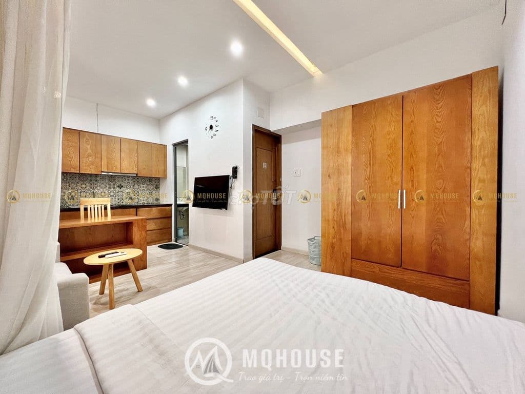 STUDIO CỬA SỔ THANG MÁY NT CỰC ĐẸP DỌN PHÒNG HẰNG TUẦN NGAY SÂN BAY - Ảnh 3