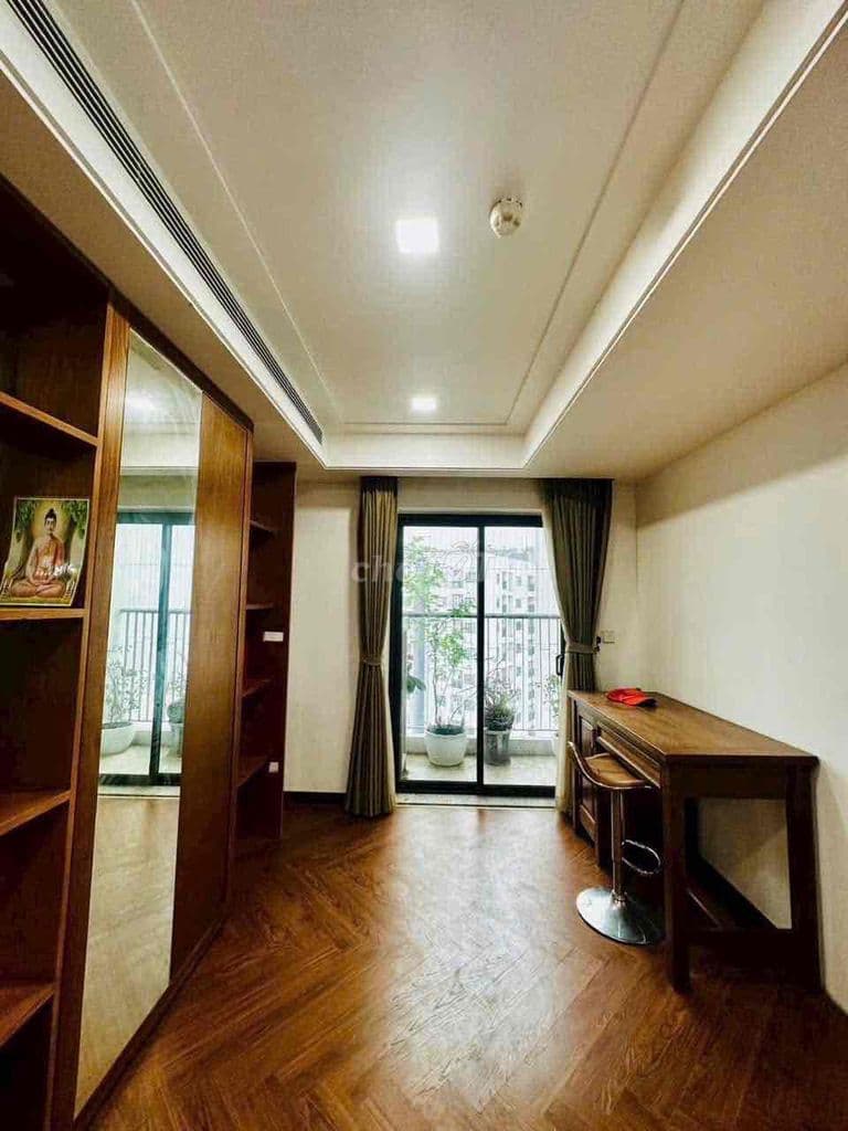 Lô góc chung cư Hồ Đèn Lừ 2 thoáng 2 ngủ 100m2 T3 giá nhỉnh 4 tỷ sổ CC