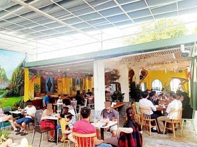 Cho Thuê Quán Cafe Ngay Cổng Trường đại học FPT