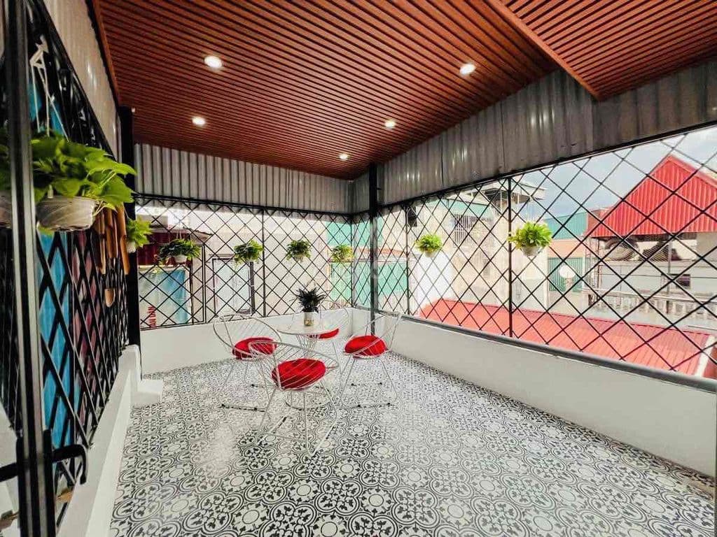 MINH KHAI - NGÕ THÔNG - GẦN BÃI XE OTO, CHỢ, TRƯỜNG HỌC