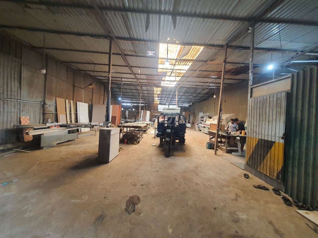 cho thuê 350m Kho xưởng Đường Phạm Hữu Lầu Giá rẻ