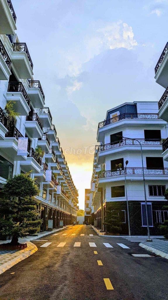 CHÍNH CHỦ BÁN NHÀ HOÀN THIỆN 1 trệt 2 lầu 1 ST - Ảnh 2