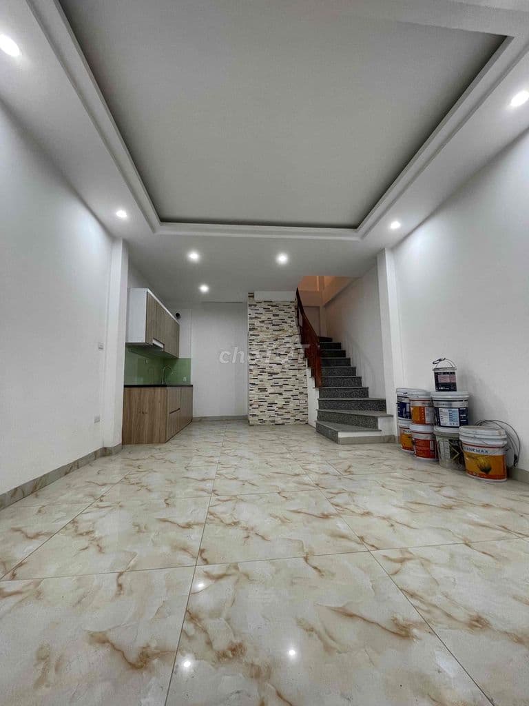 bán nhà xây mới 5,5 tầng SĐCC Thanh liệt đường Kim giang 7,4 tỷ